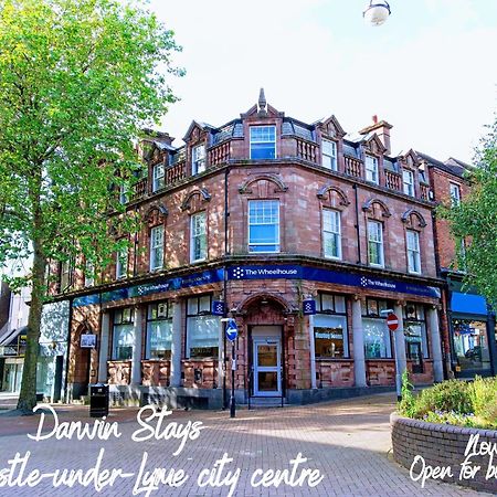 Darwin Stays - Service Accommodation In Newcastle Under Lyme City Centre المظهر الخارجي الصورة