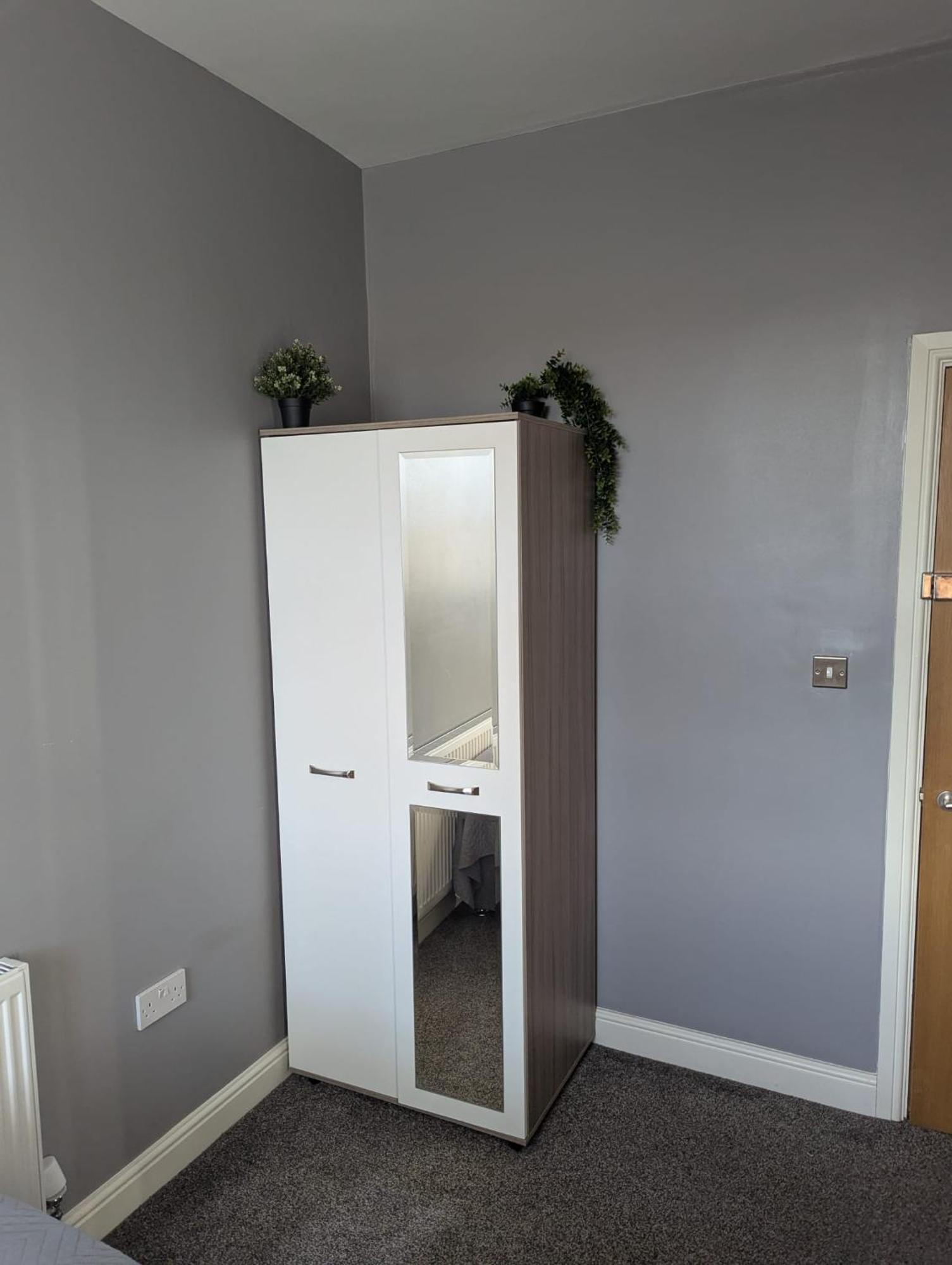 Darwin Stays - Service Accommodation In Newcastle Under Lyme City Centre المظهر الخارجي الصورة