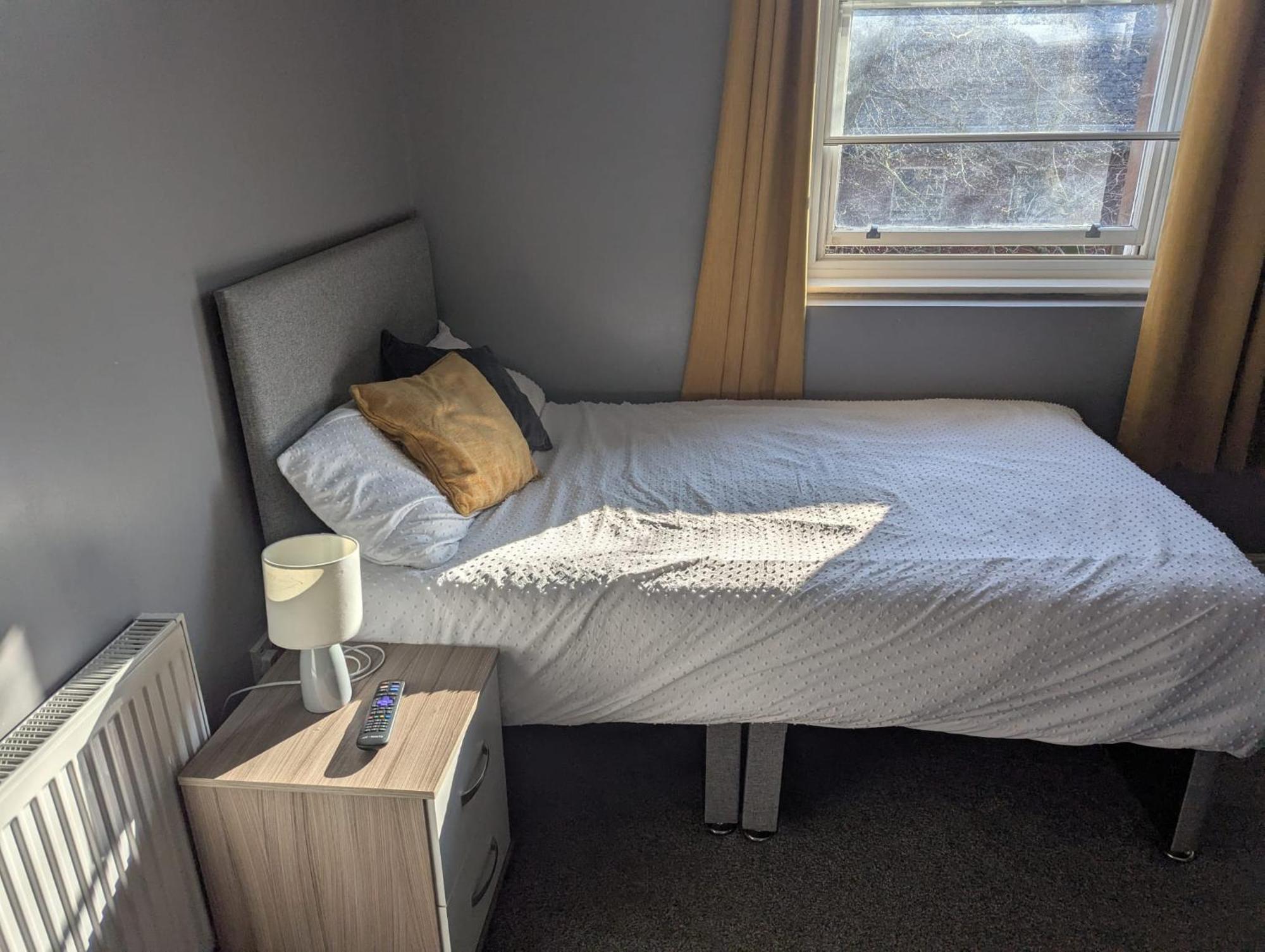 Darwin Stays - Service Accommodation In Newcastle Under Lyme City Centre المظهر الخارجي الصورة